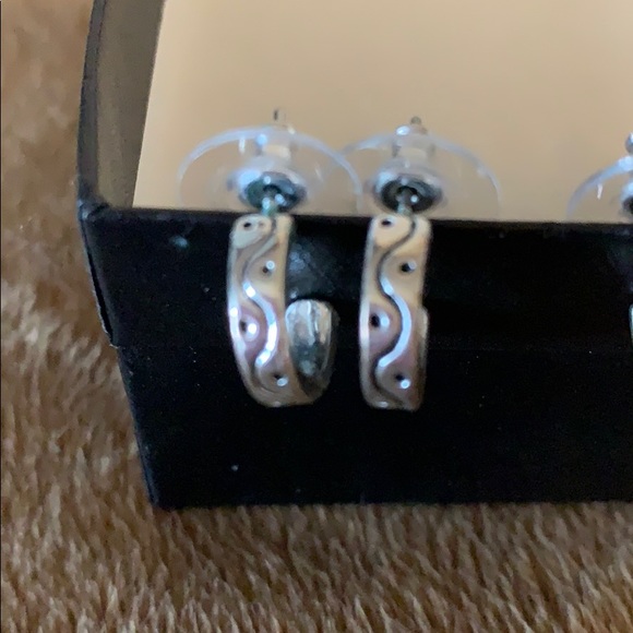 Set of 3 Small Hoop Earrings - Picture 2 of 5